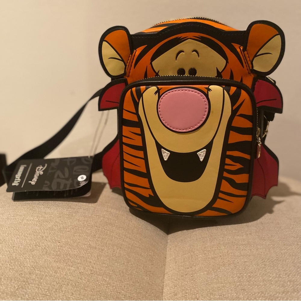 Loungefly  Disney Winnie the Pooh Cosplay Passport Tiger Vampire  Purse NWT